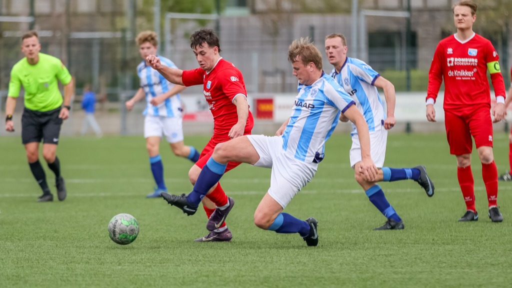 TAVV speelt tegen winnaar BZC/Zuiderpark - VV Rockanje voor handhaving 4e Klasse