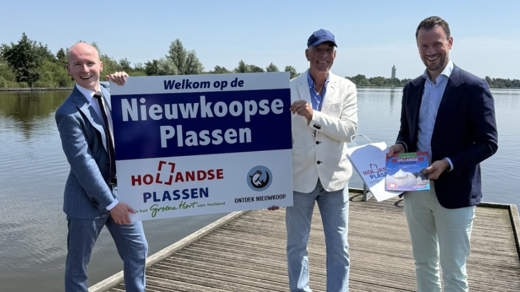 Nieuwe welkomstborden moeten Hollandse Plassen beter op de kaart zetten