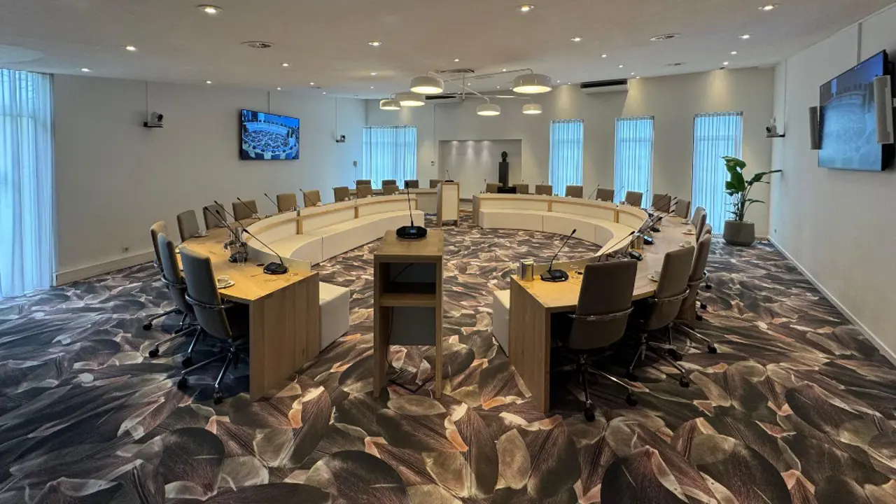 Gemeenteraad van Nieuwkoop weer compleet na installatie van twee raadsleden, ook nieuwe fractievoorzitter voor SBN