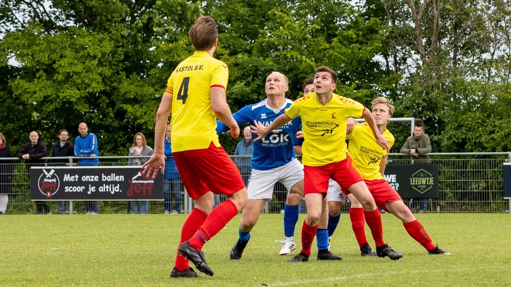 Zevenhoven verslaat SPV en begint met driepunter