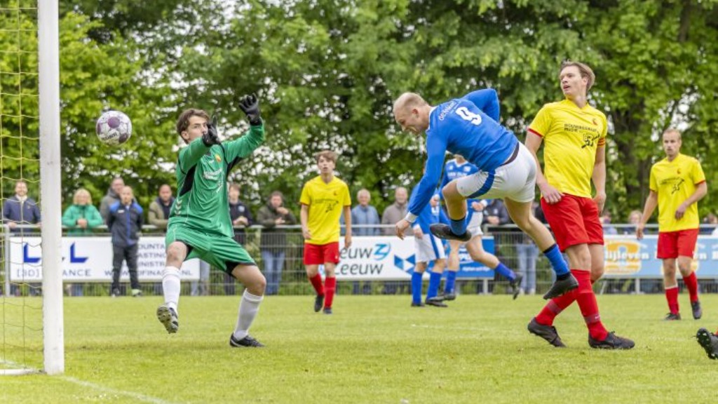 Zevenhoven kan niet stunten en ziet Rohda '76 kampioen worden